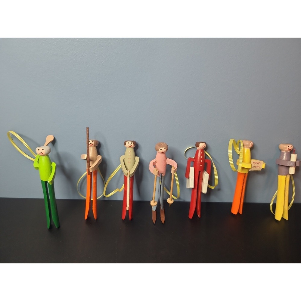 Lot of‎ 7 Vintage Clothes Pin Dolls Ornaments for Christmas